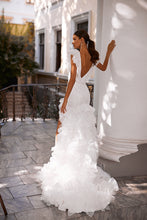 Load image into Gallery viewer, Ilaria Wedding Dress by Katy Corso
