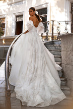 Load image into Gallery viewer, Avrora Wedding Dress by Katy Corso
