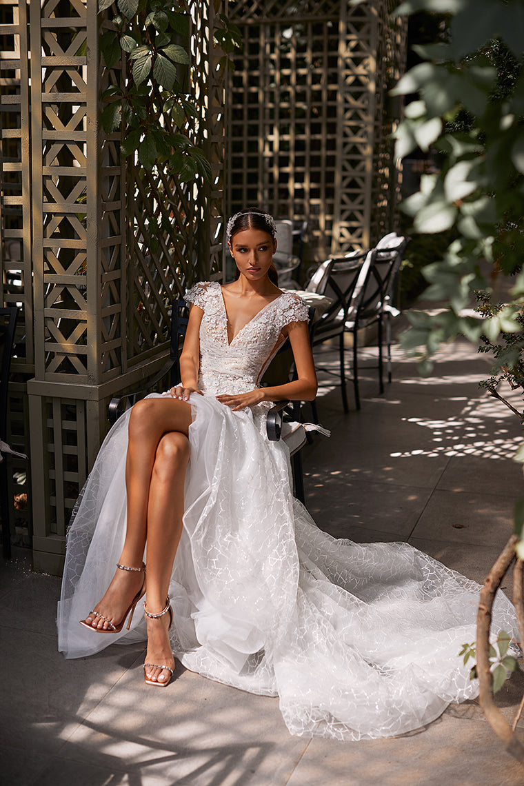 Jessy Wedding Dress by Katy Corso
