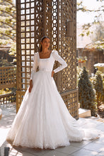 Load image into Gallery viewer, Silvia Wedding Dress by Katy Corso
