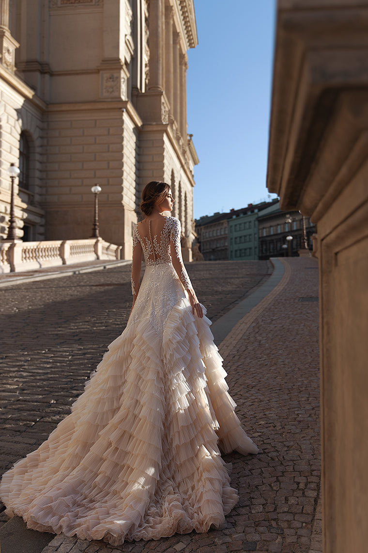 Lucy Wedding Dress by Katy Corso